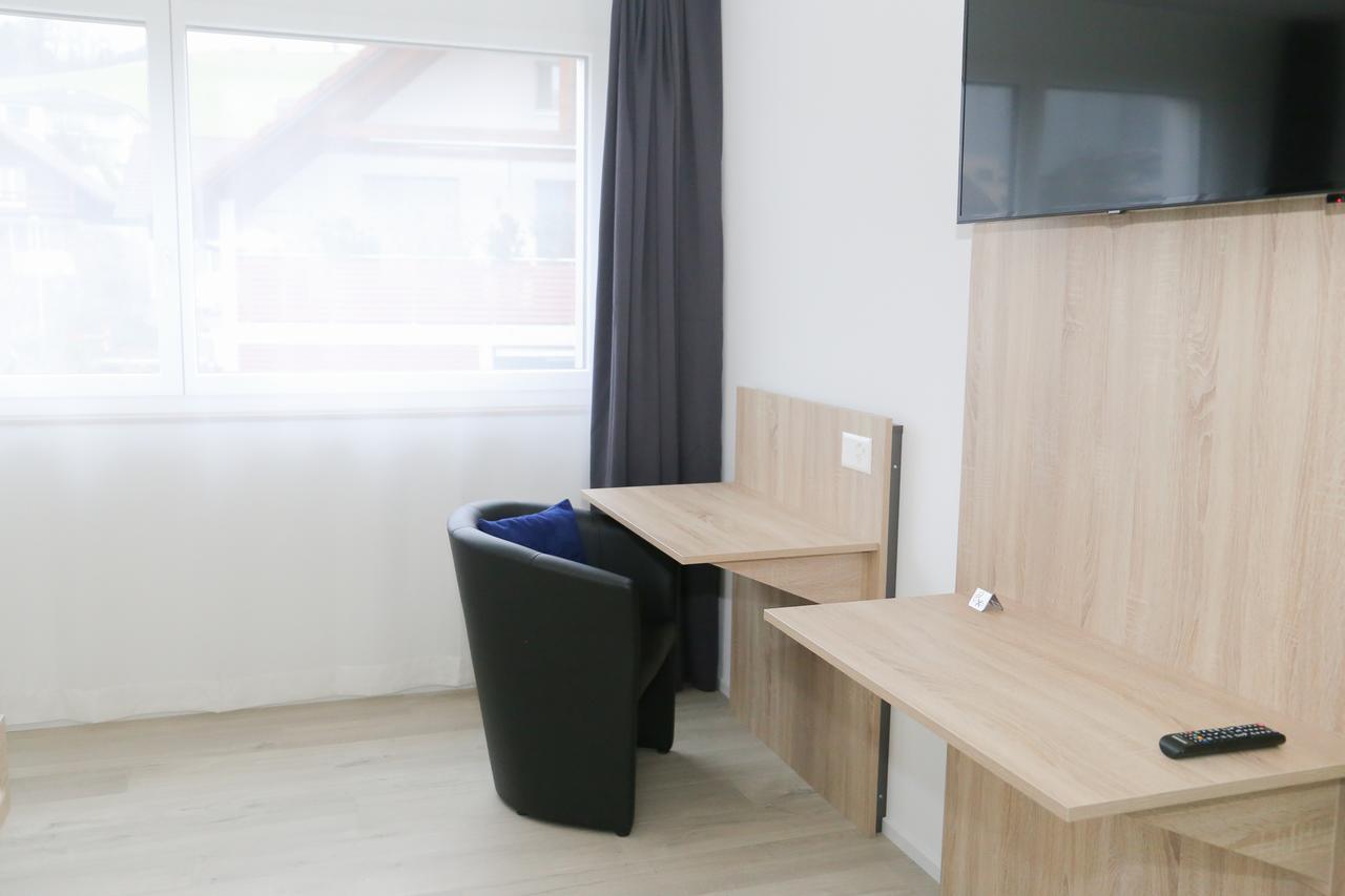 Hotel Traube Garni Kuttigen Εξωτερικό φωτογραφία