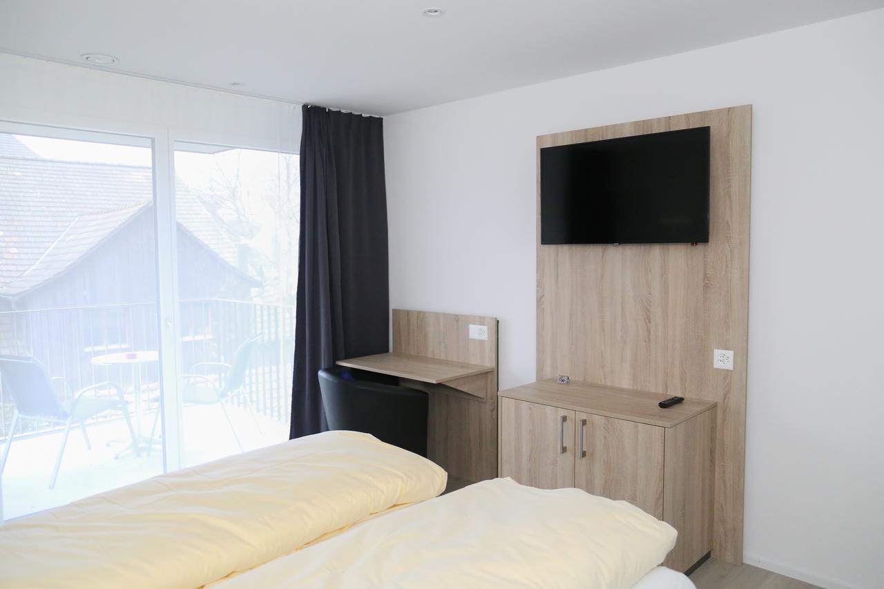 Hotel Traube Garni Kuttigen Εξωτερικό φωτογραφία