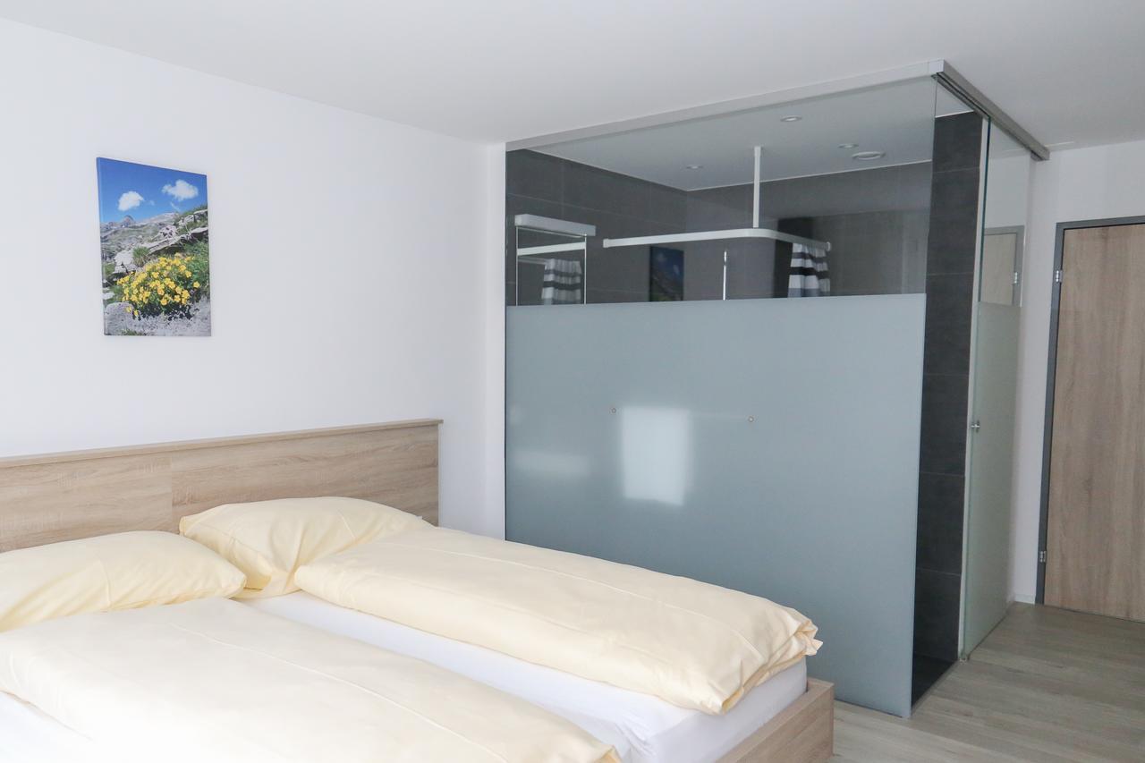 Hotel Traube Garni Kuttigen Εξωτερικό φωτογραφία